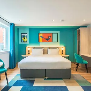 holyrood-aparthotel.edinburghhotelsuk.org/